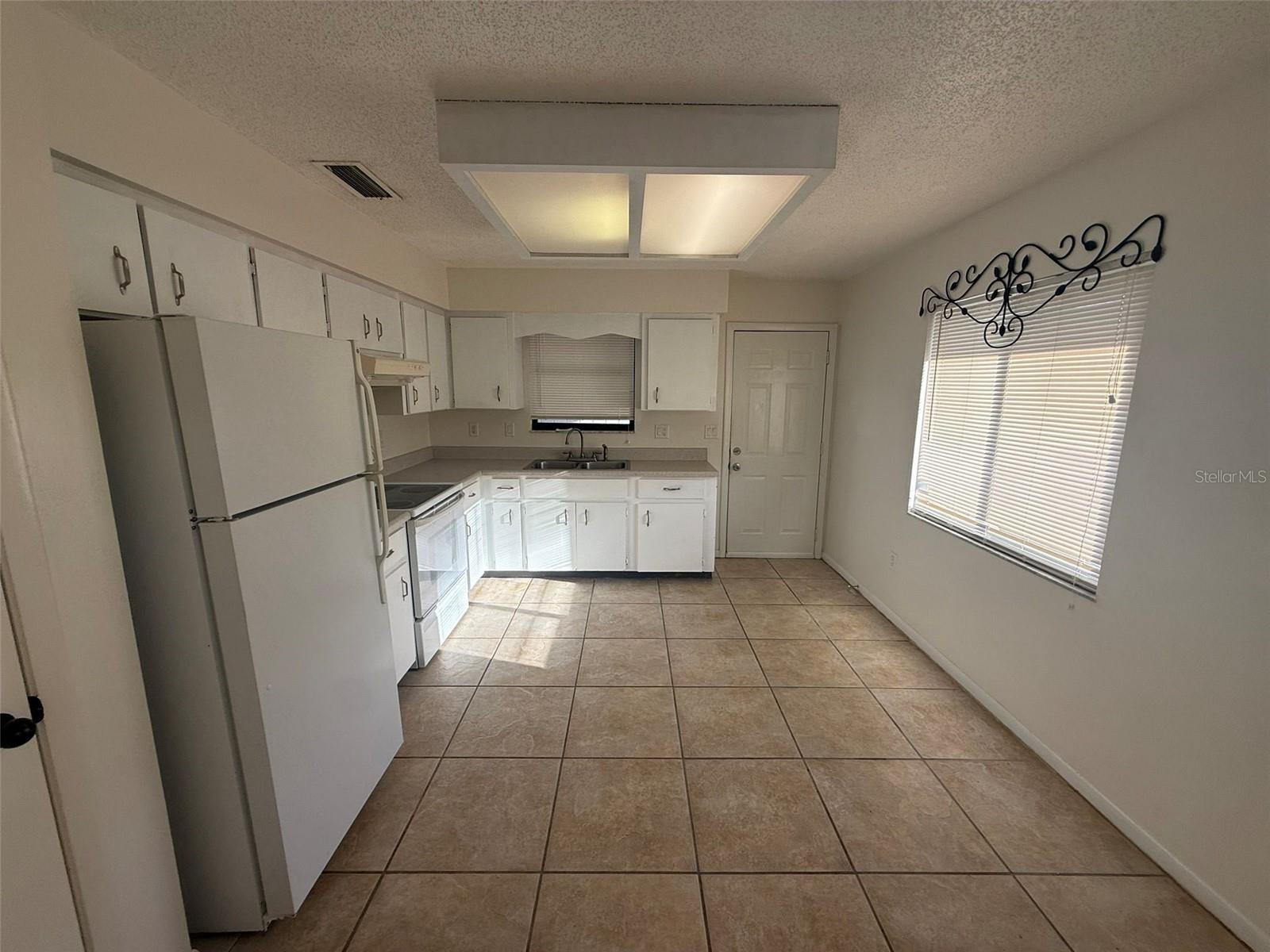 PORT CHARLOTTE SEC 063 - Residential Lease