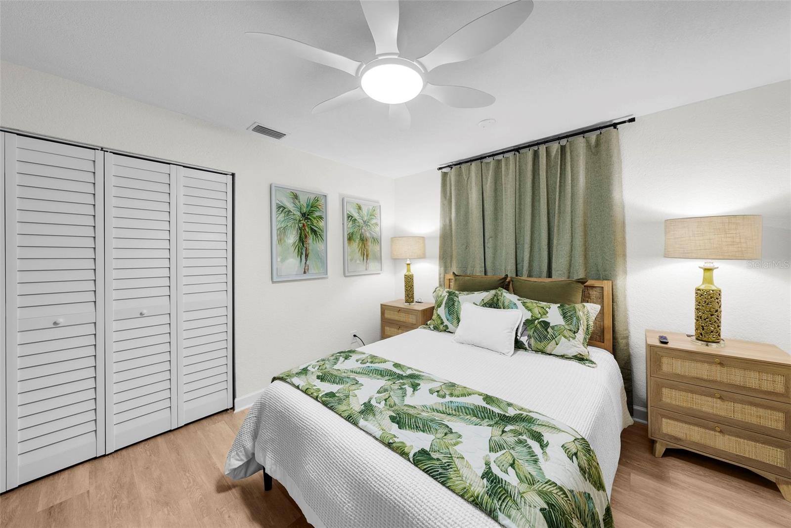 TIERRA VERDE - Residential