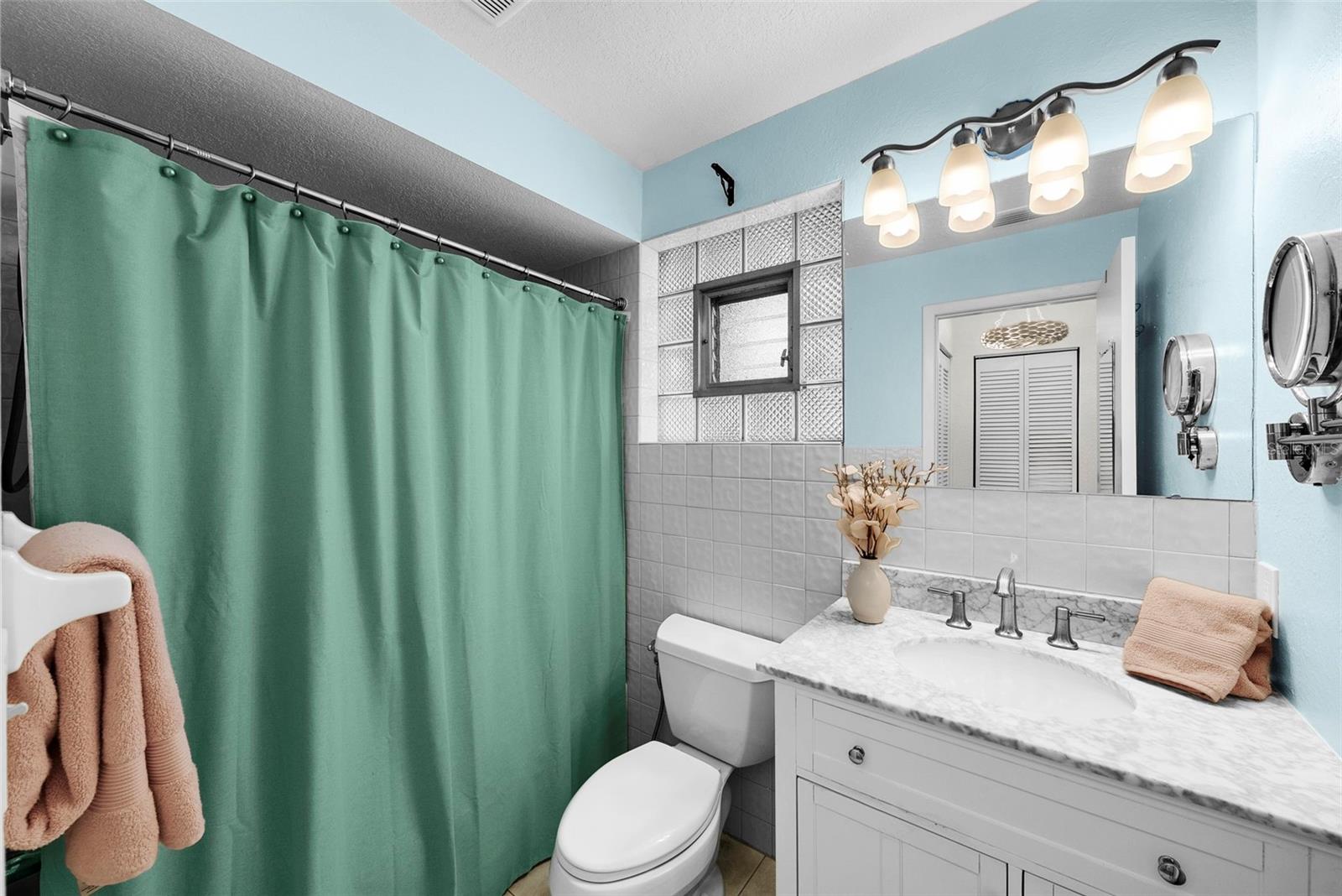 TIERRA VERDE - Residential