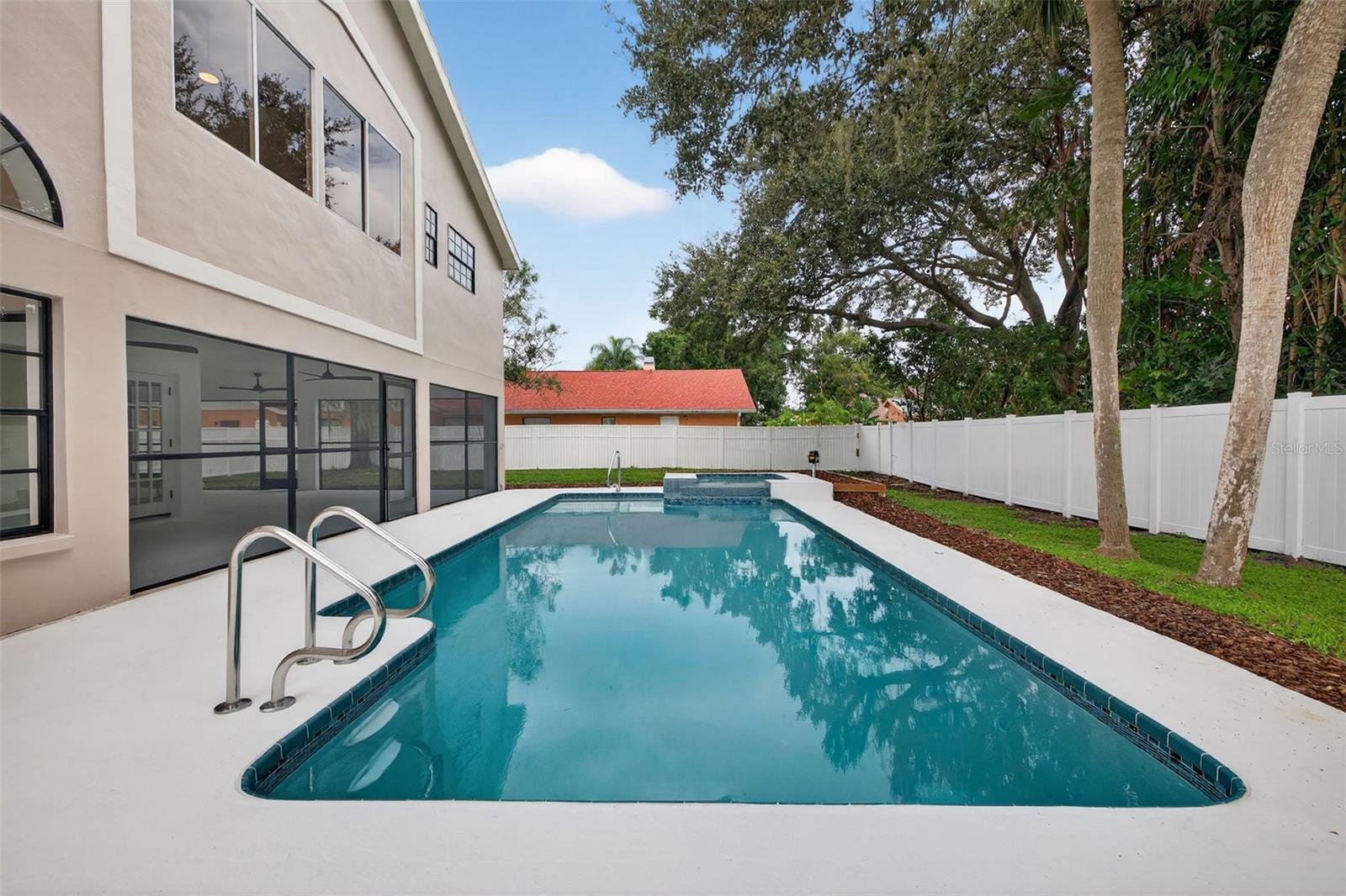 BRIARWICK - Residential