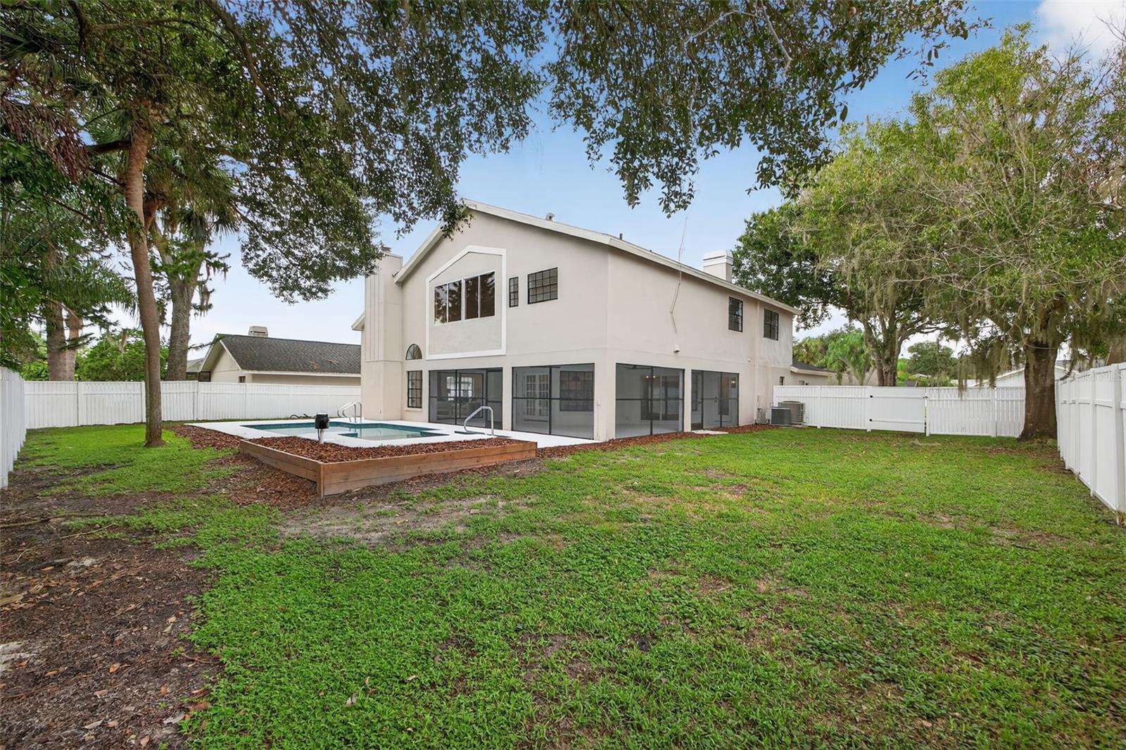 BRIARWICK - Residential