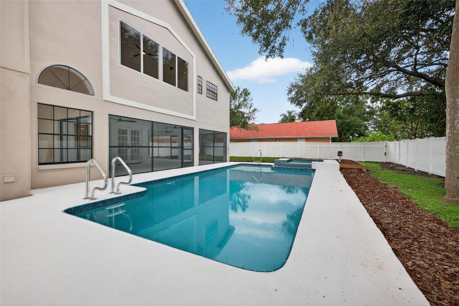 BRIARWICK - Residential