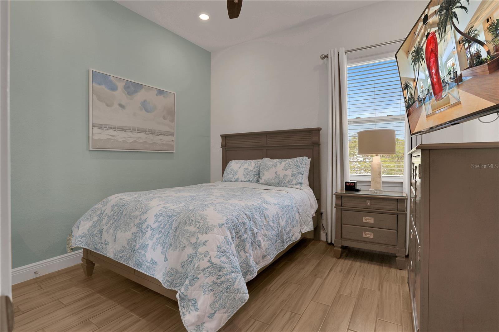ROLLING OAKS PH 6 - Residential Lease