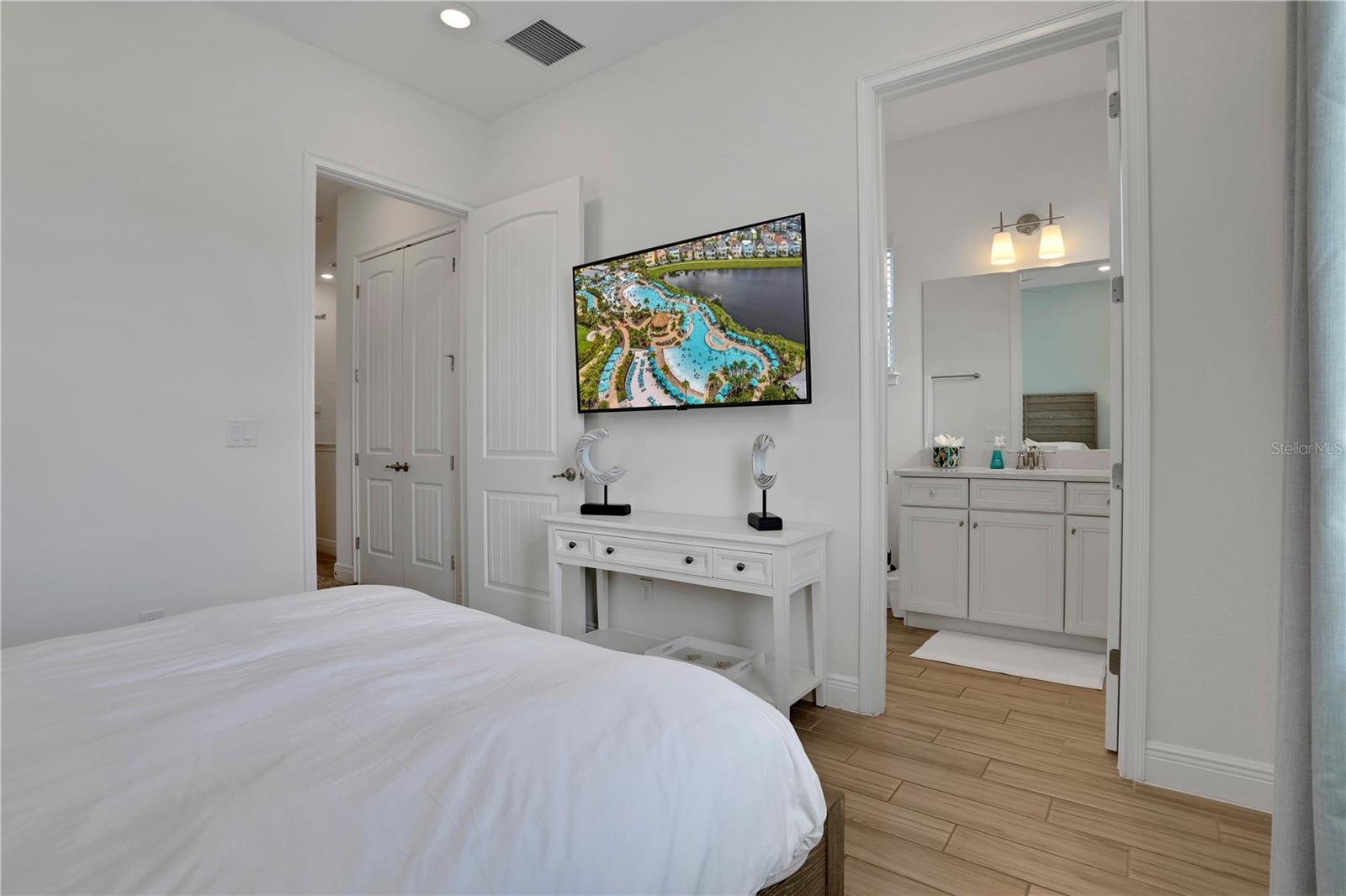 ROLLING OAKS PH 6 - Residential Lease