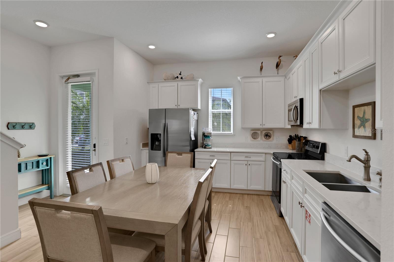 ROLLING OAKS PH 6 - Residential Lease