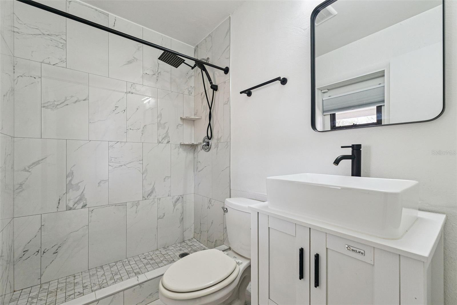 DONALD HEIGHTS SEC 01-03 - Residential