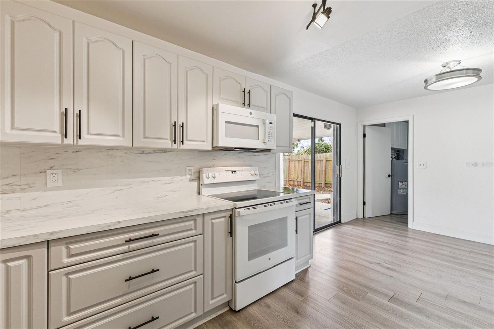 DONALD HEIGHTS SEC 01-03 - Residential