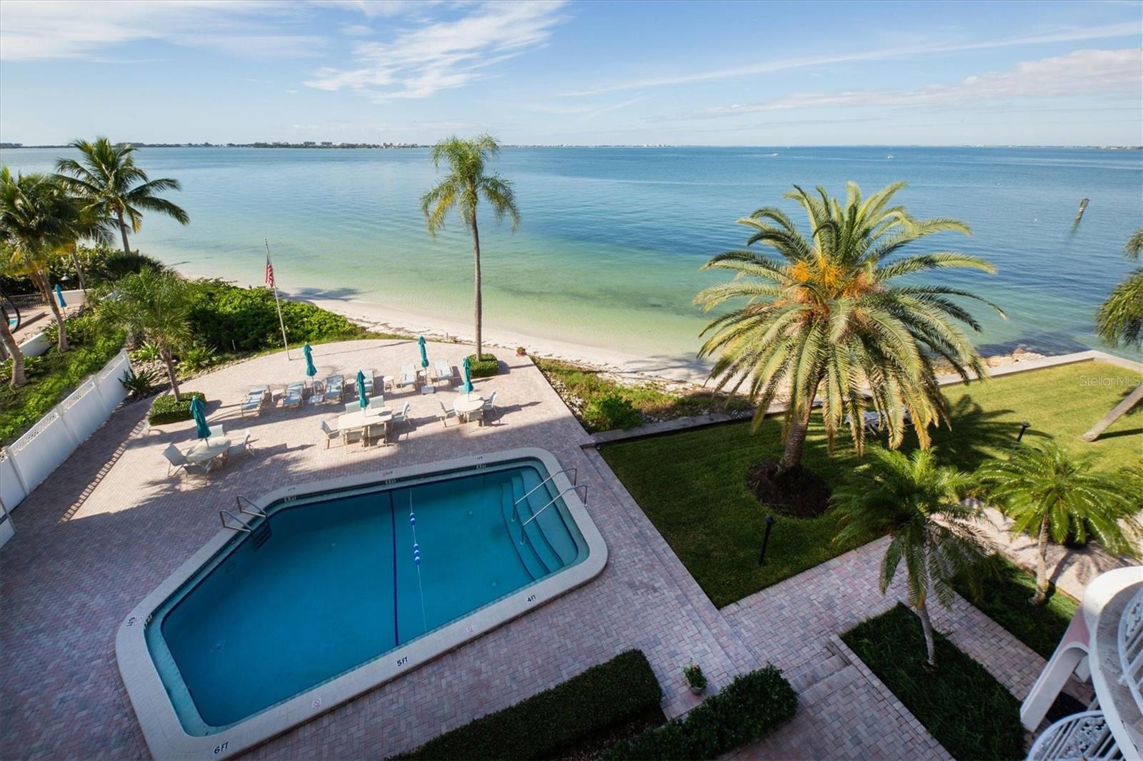 LE CHATEAU - Residential Lease