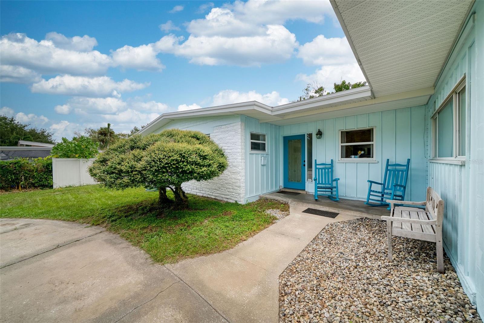 112 BELL PLACE