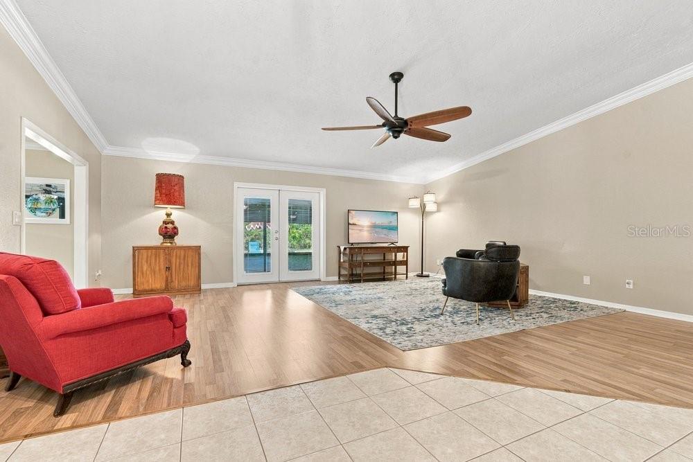 Casas a venda 1 - Jen Dantas 3742 SUTTERS MILL CIRCLE