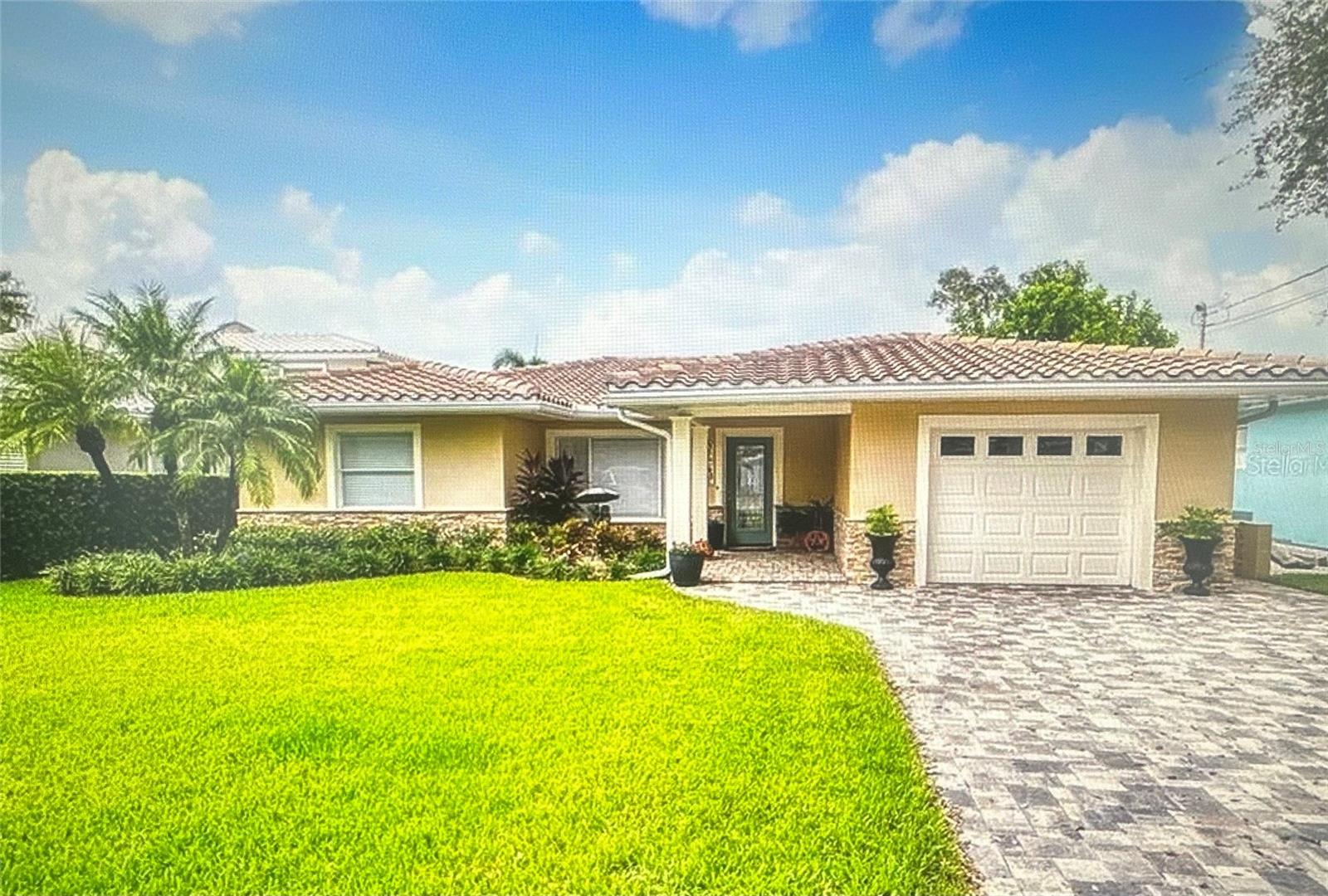 BAYSIDE SUB 3 - Residential Lease