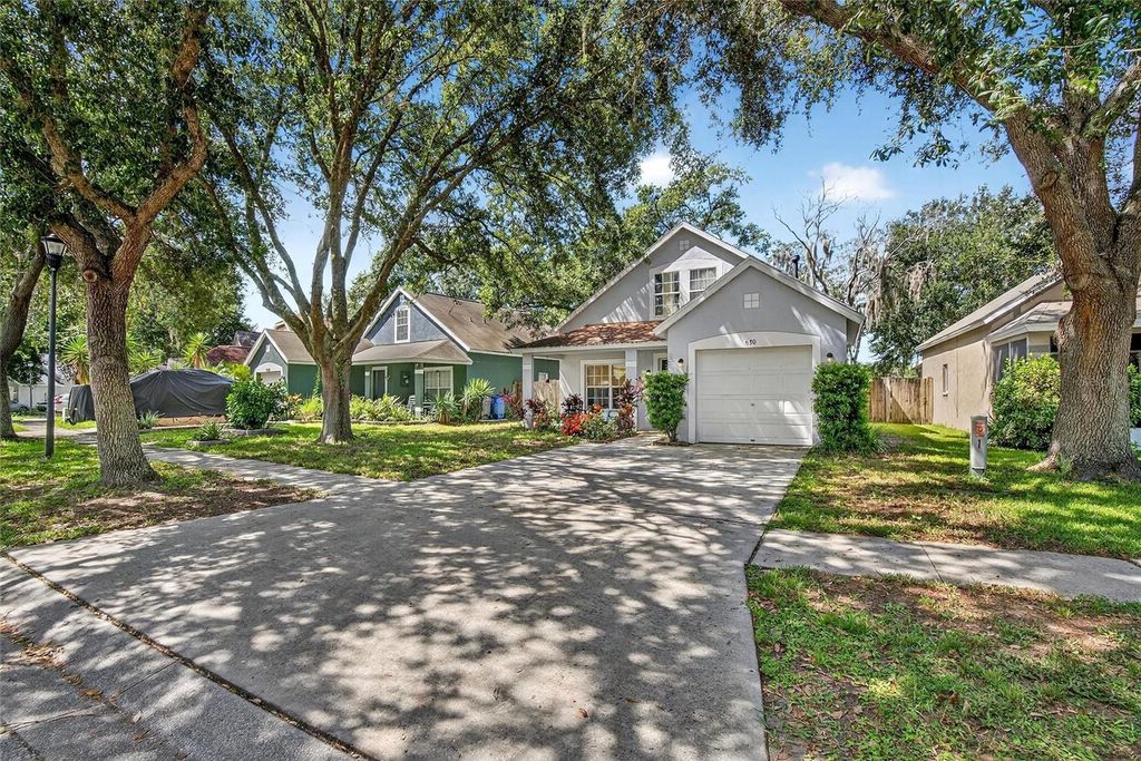 Photo of 630 Cape Cod Circle, Valrico, FL 33594 (MLS # TB8424167)