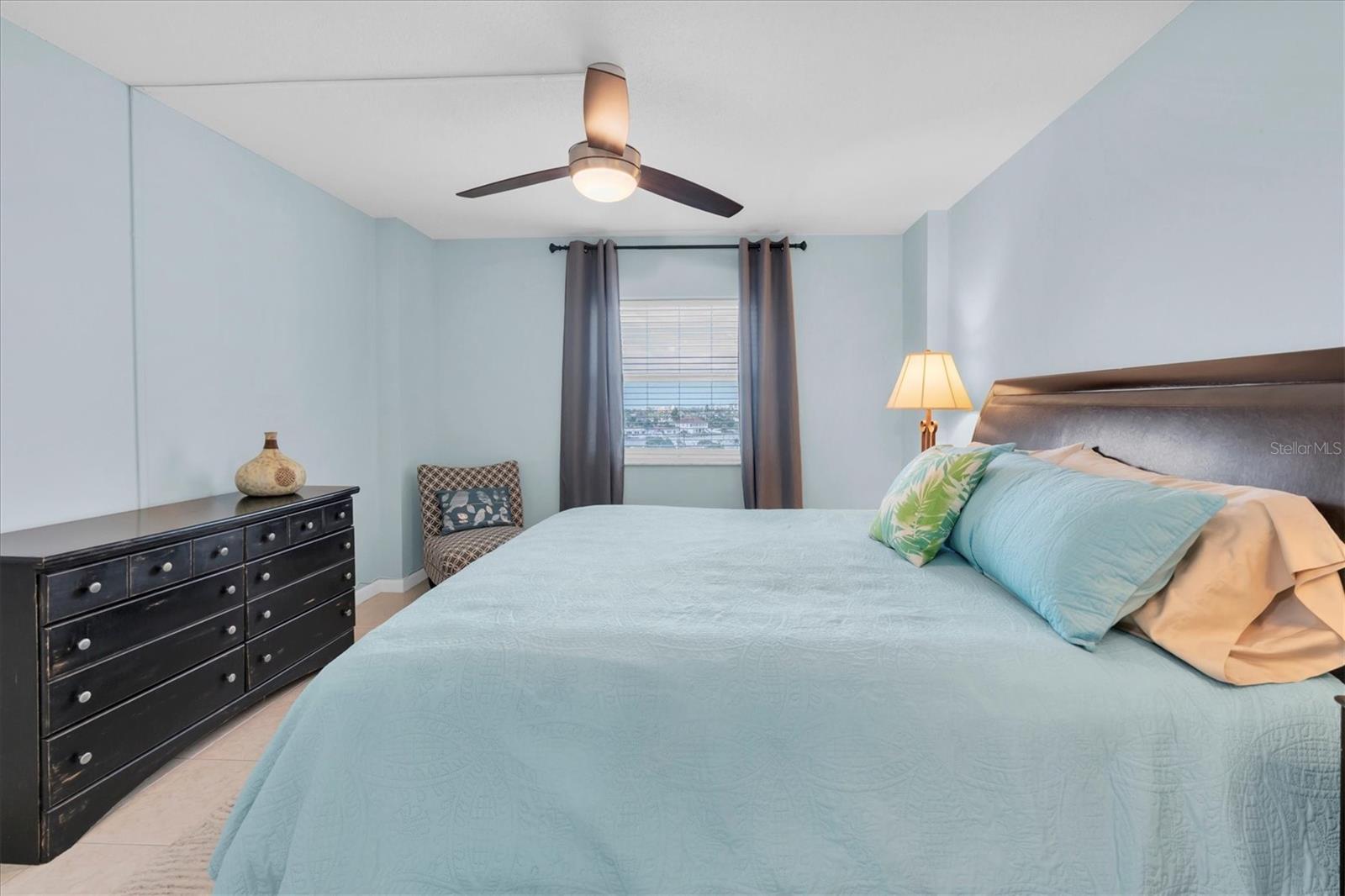 THREE PALMS POINTE CONDO - Residential