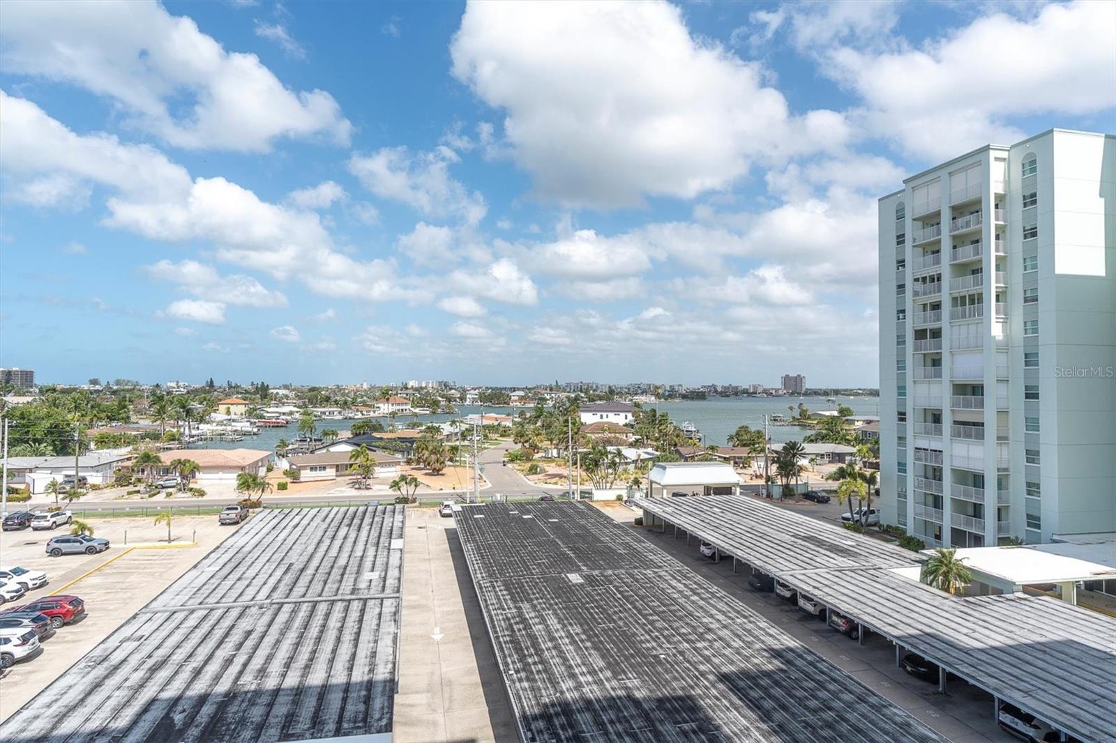 THREE PALMS POINTE CONDO - Residential