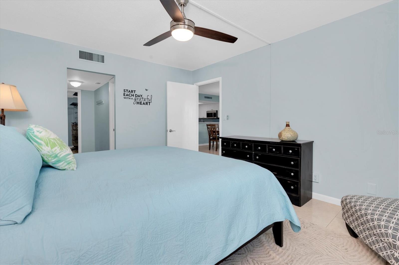 THREE PALMS POINTE CONDO - Residential