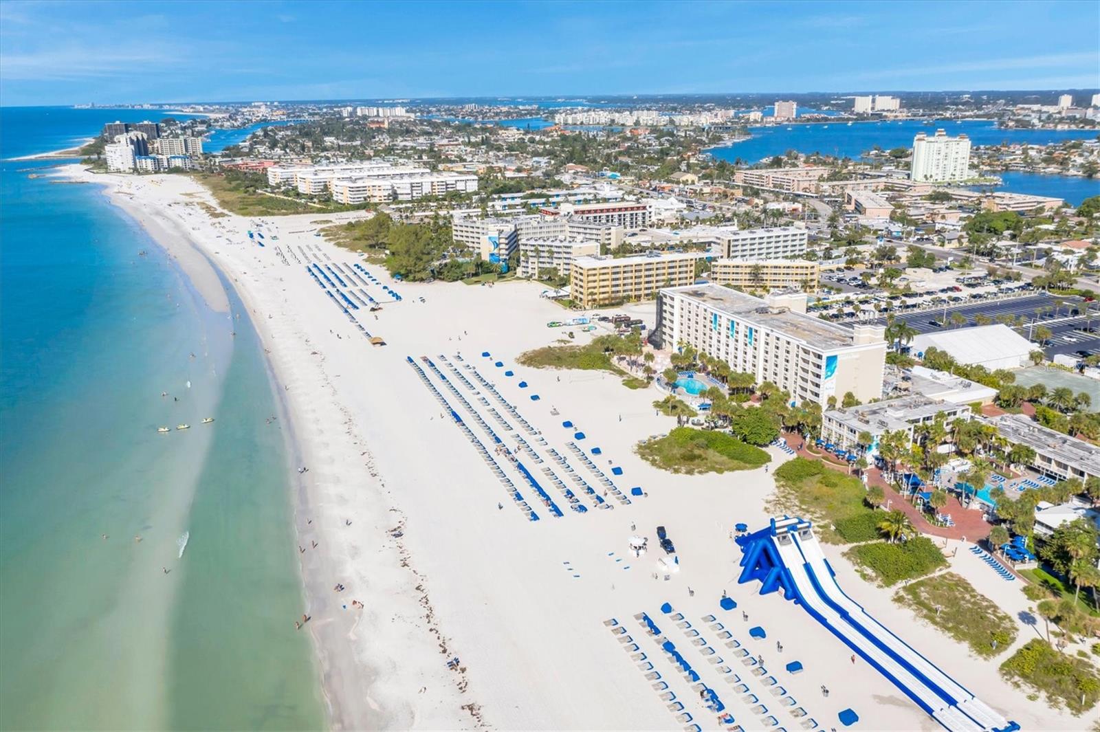 THREE PALMS POINTE CONDO - Residential