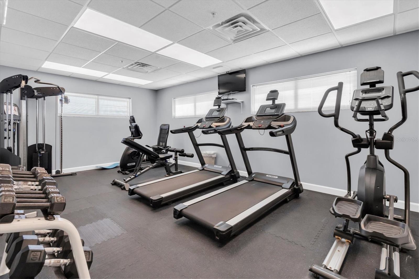 THREE PALMS POINTE CONDO - Residential