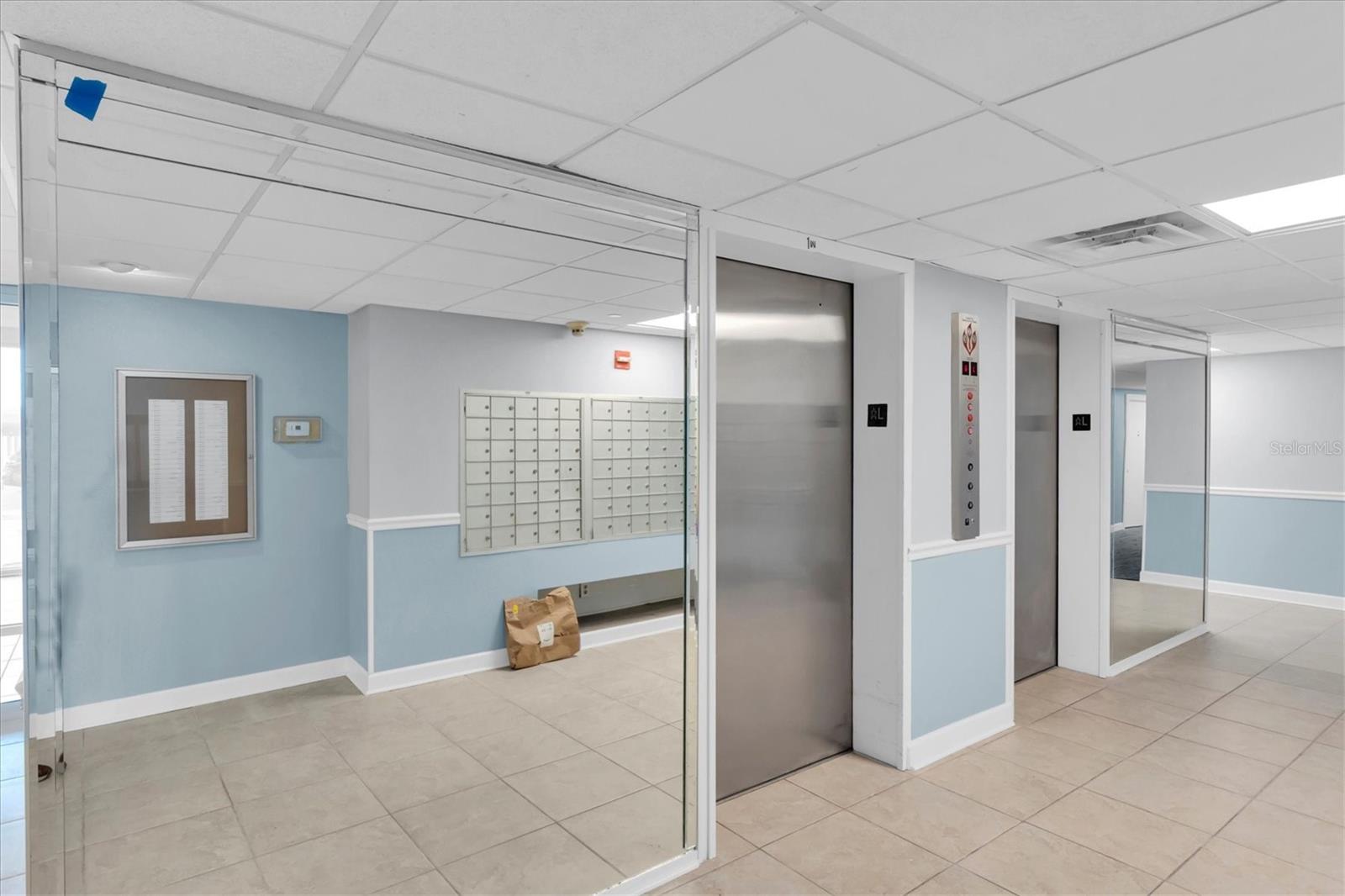 THREE PALMS POINTE CONDO - Residential