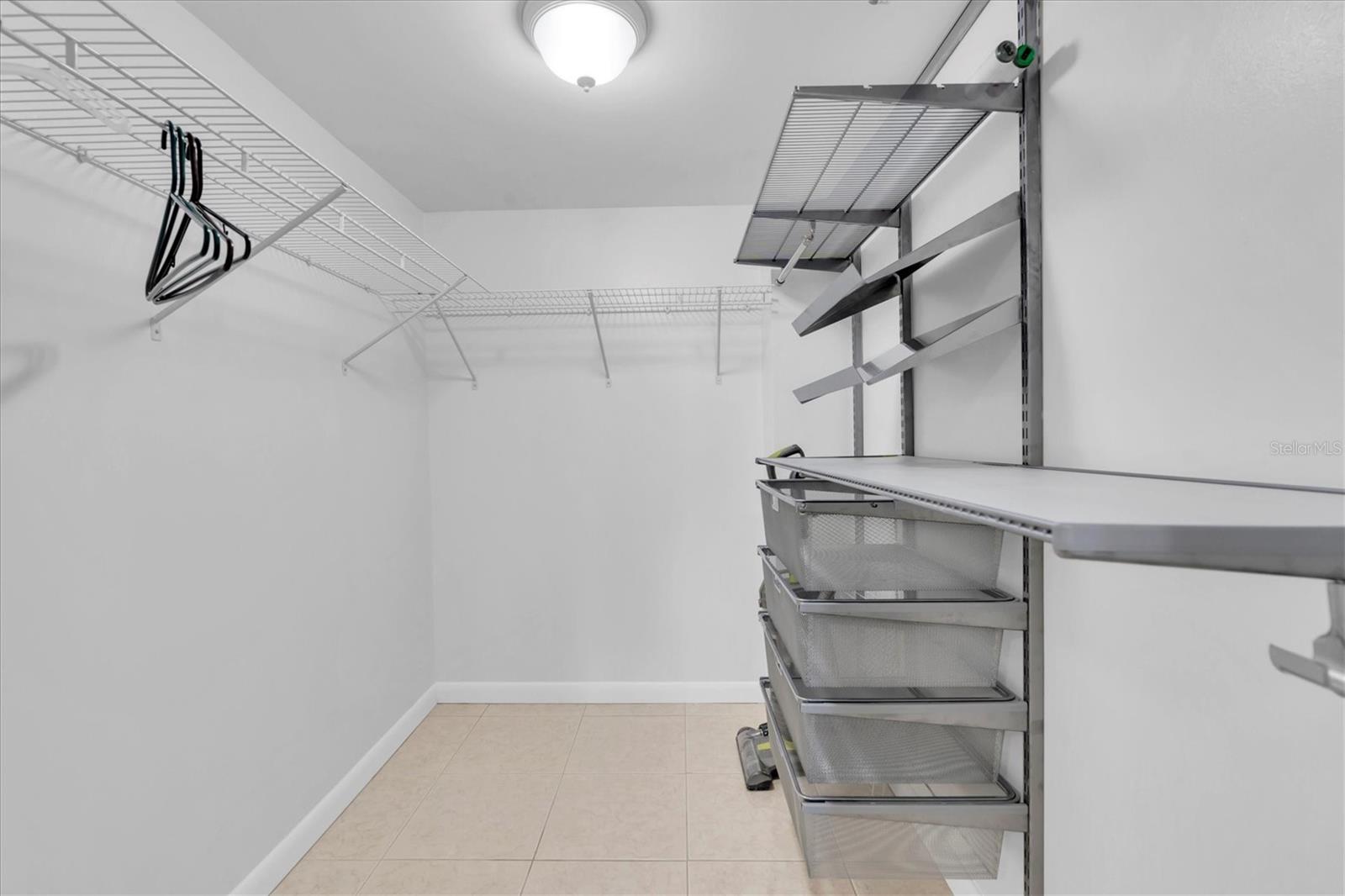 THREE PALMS POINTE CONDO - Residential