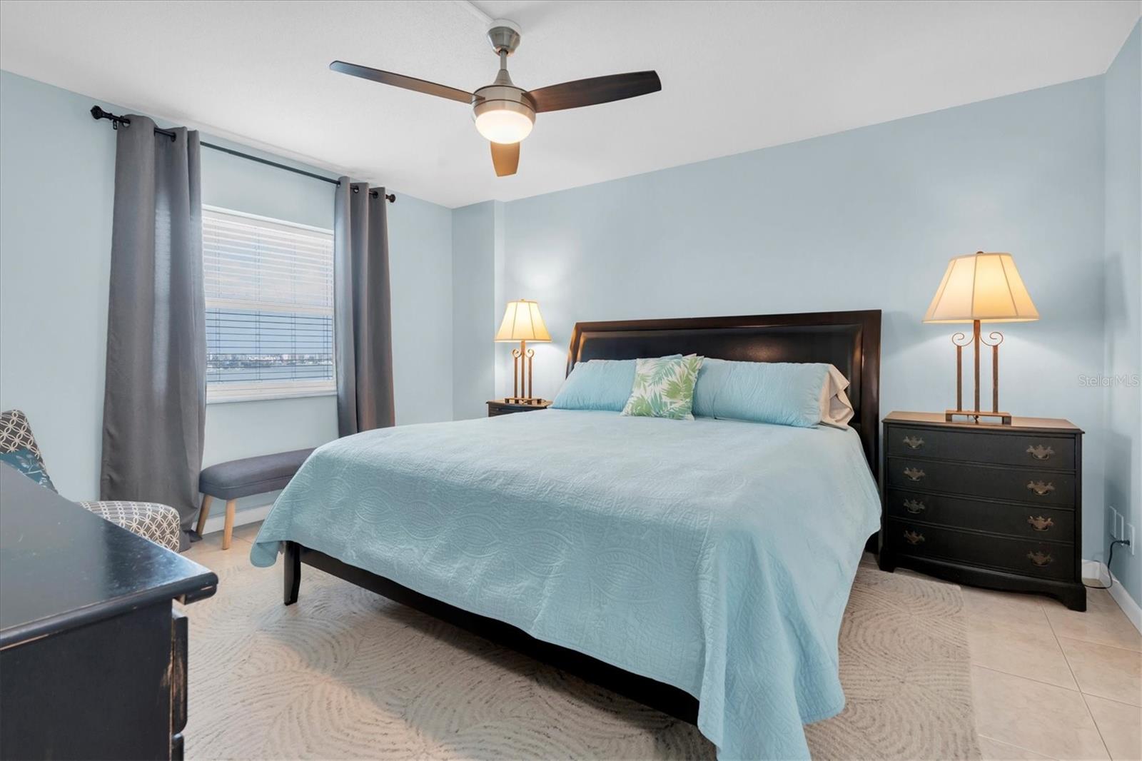 THREE PALMS POINTE CONDO - Residential