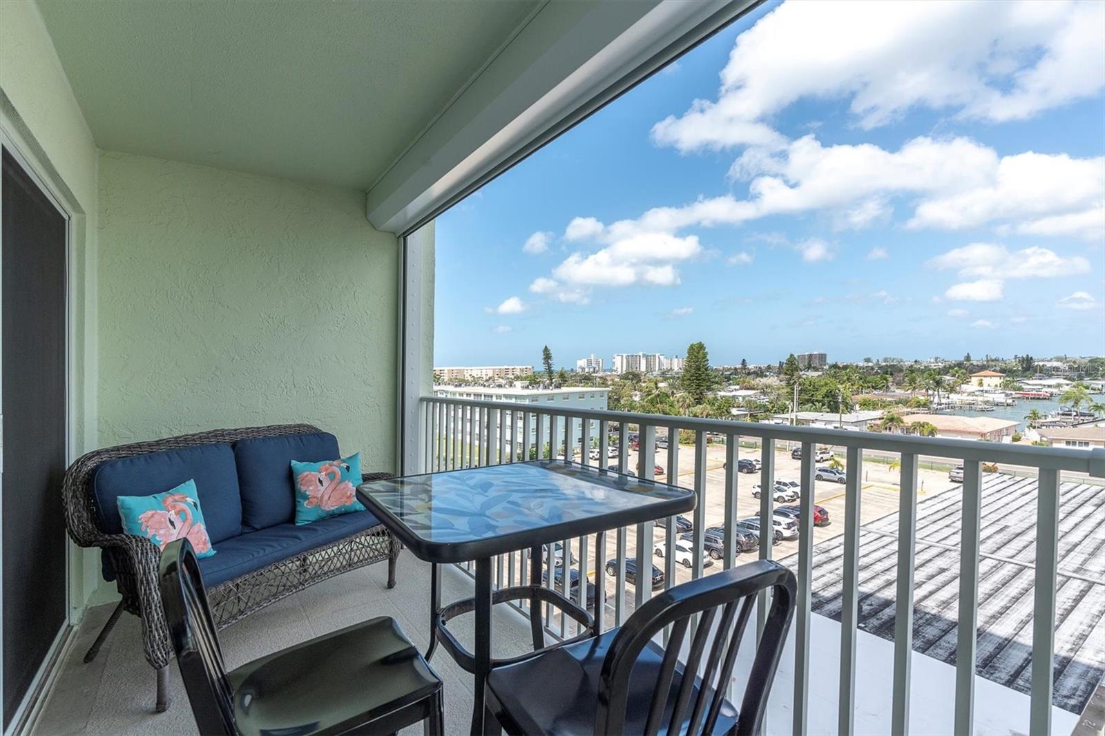 THREE PALMS POINTE CONDO - Residential