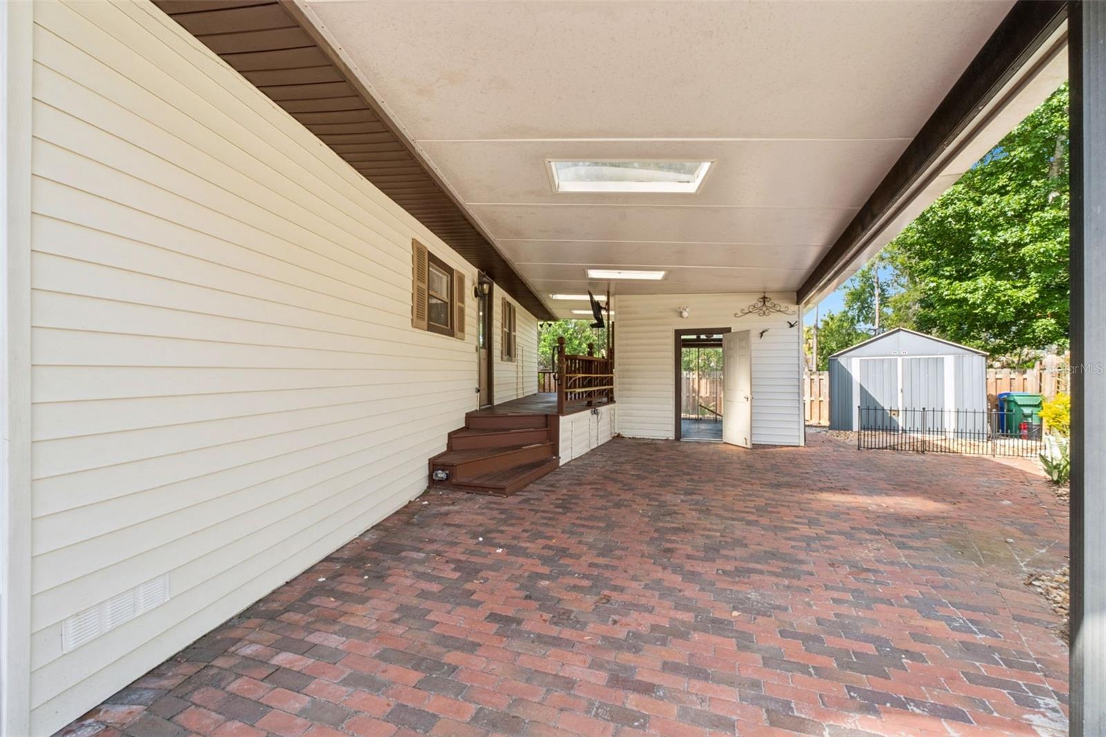 571 PINE NEEDLE COURT