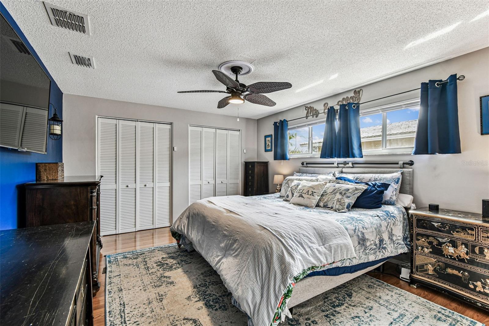 COLLEGE HILL PARK - Residential