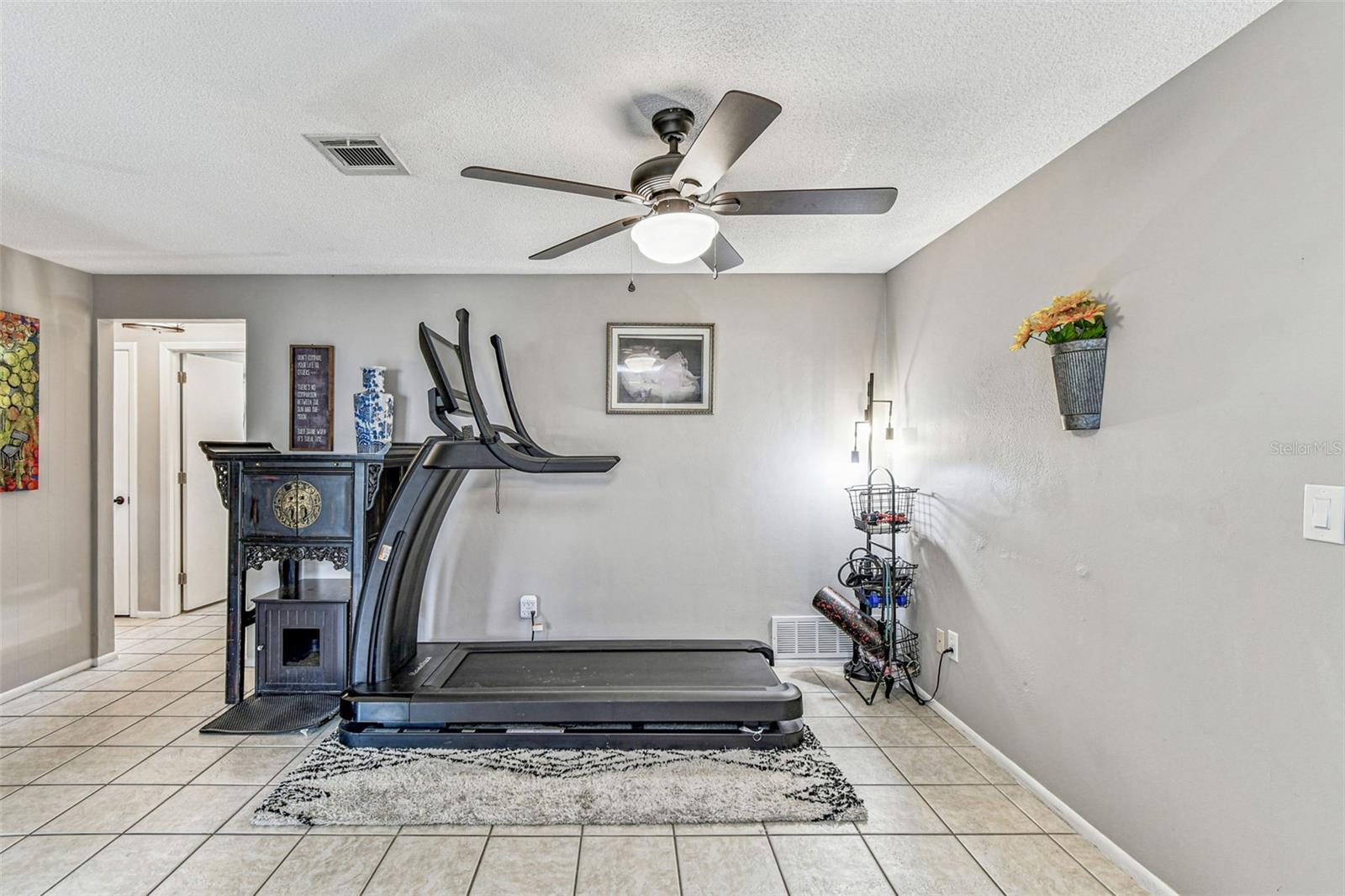 COLLEGE HILL PARK - Residential