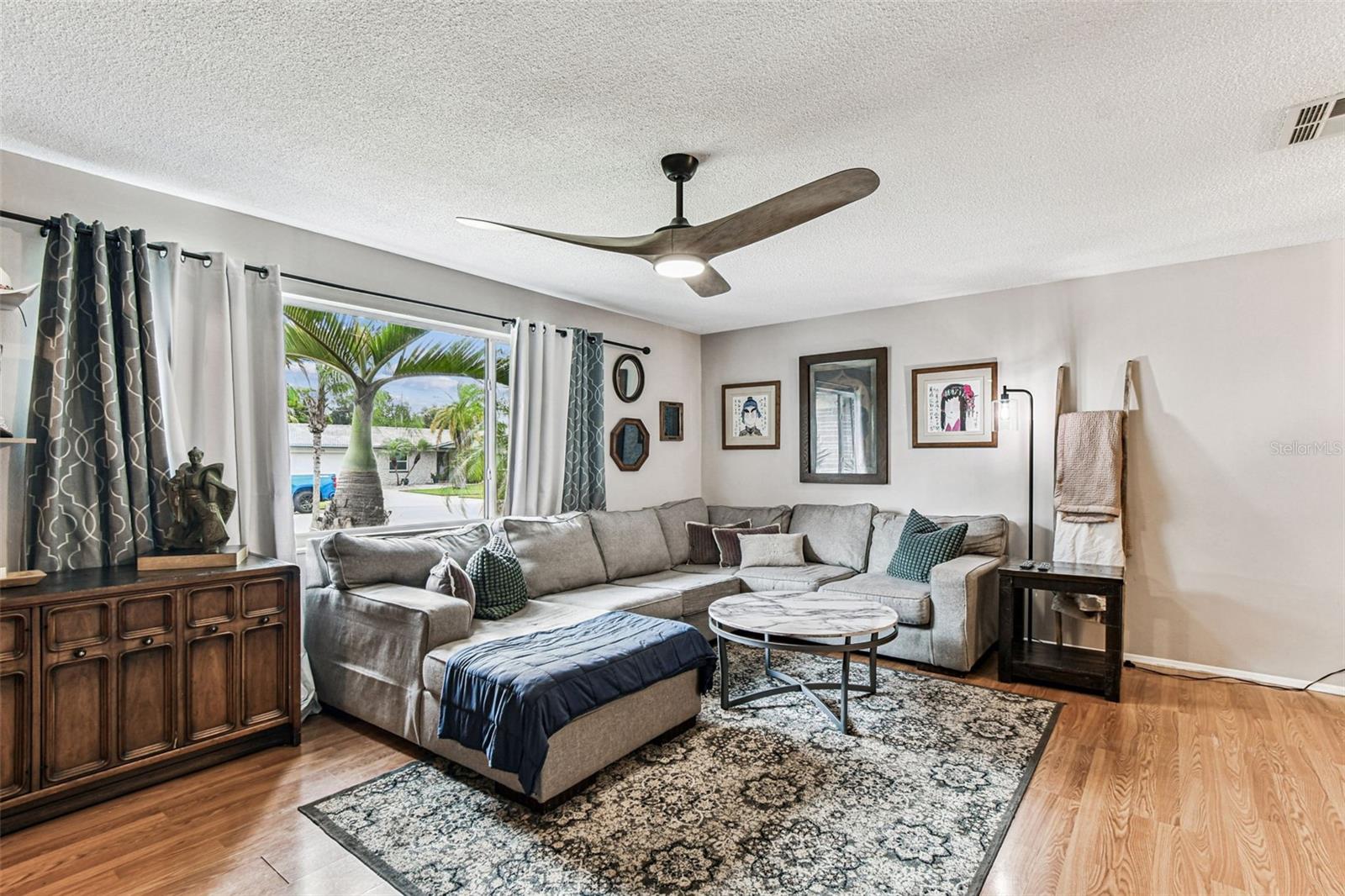 COLLEGE HILL PARK - Residential