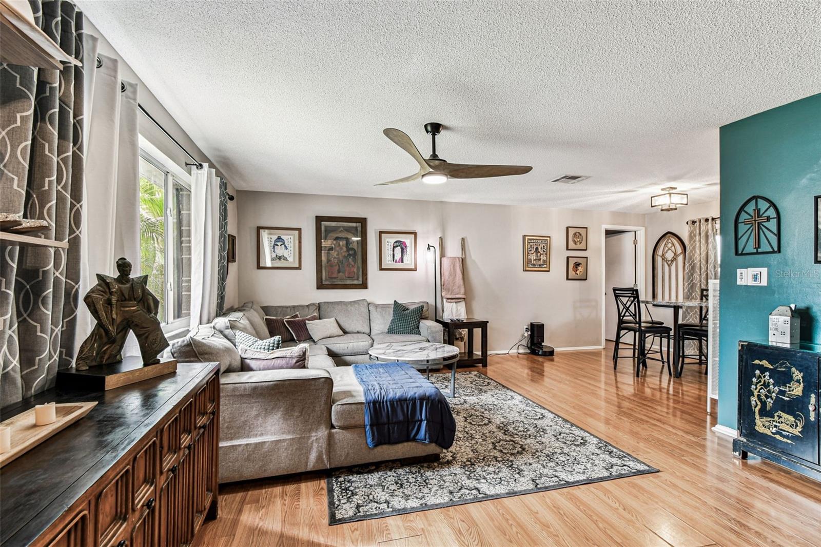 COLLEGE HILL PARK - Residential