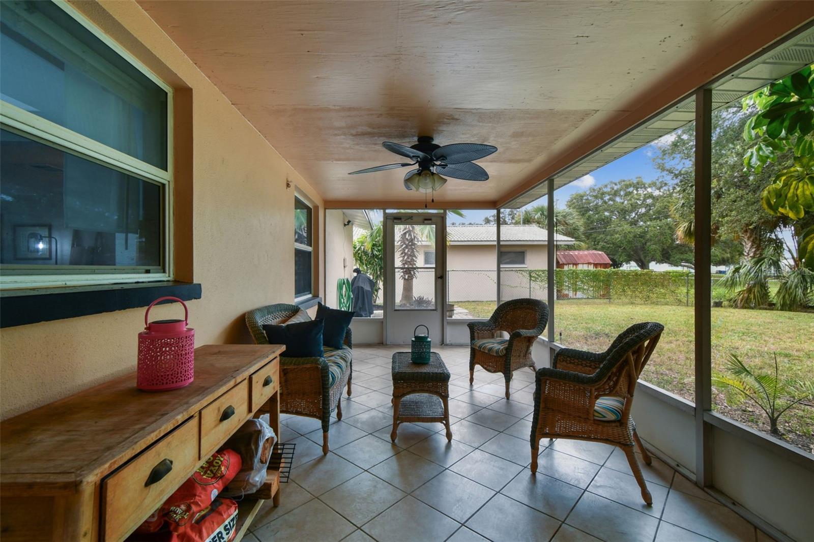 COLLEGE HILL PARK - Residential