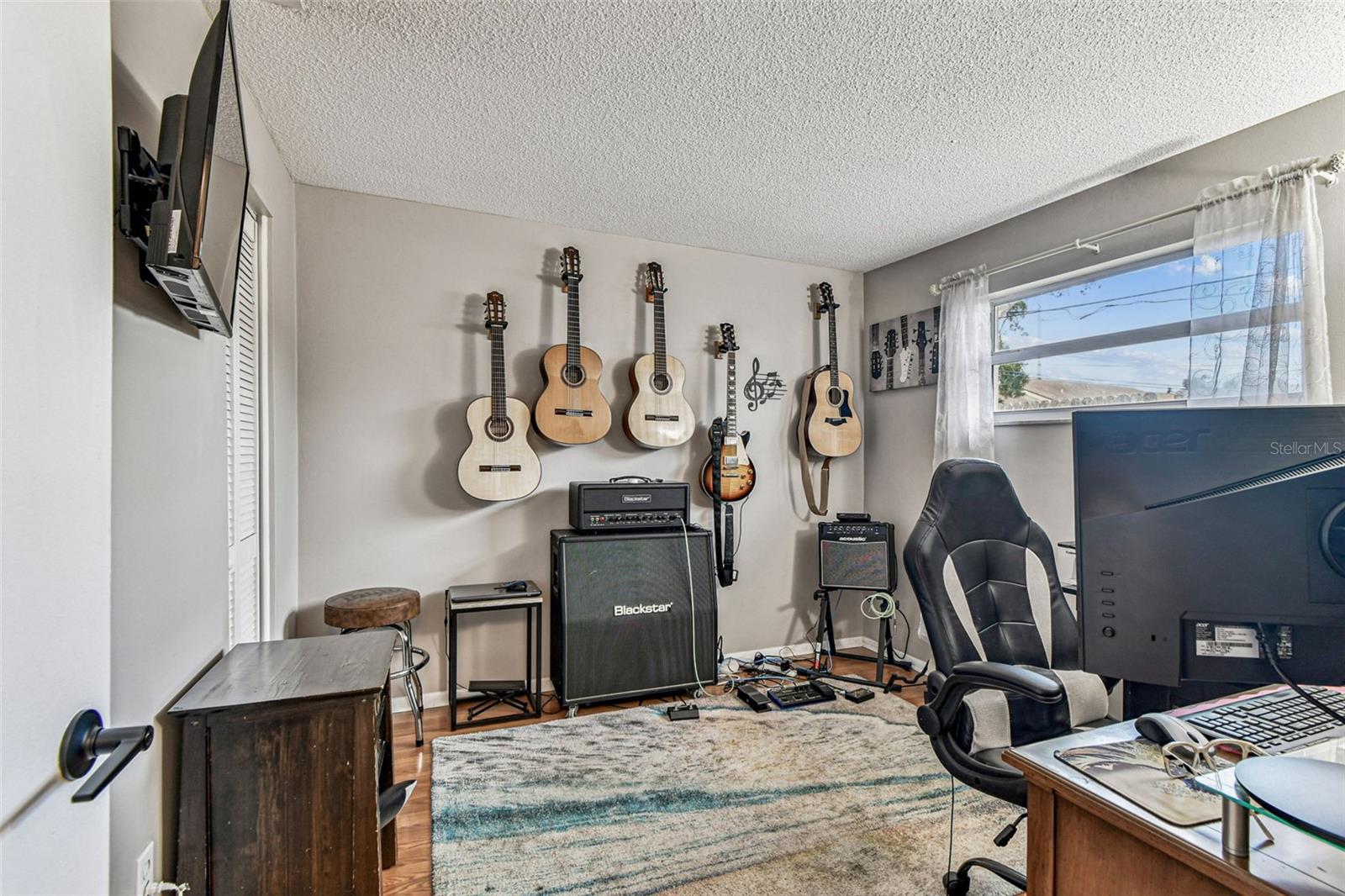 COLLEGE HILL PARK - Residential