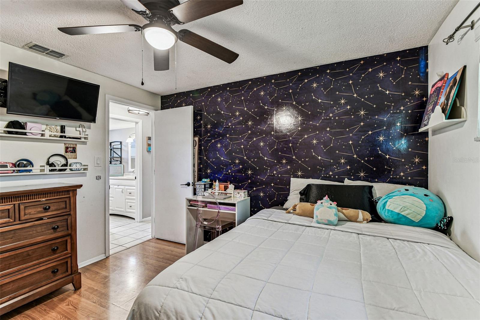 COLLEGE HILL PARK - Residential