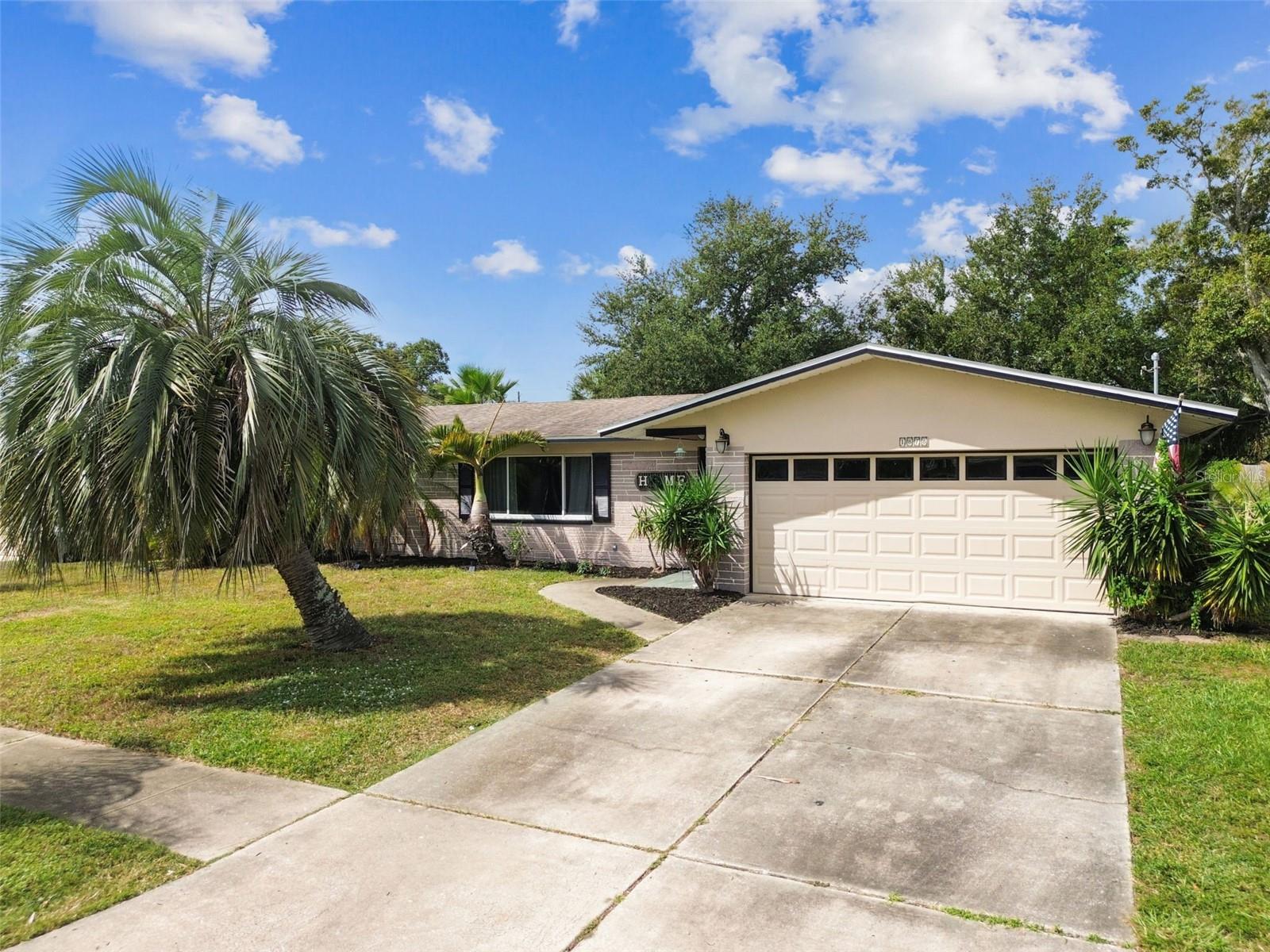 COLLEGE HILL PARK - Residential