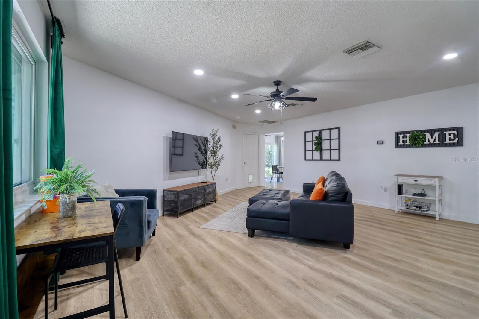 506 SUMMERWOOD COURT