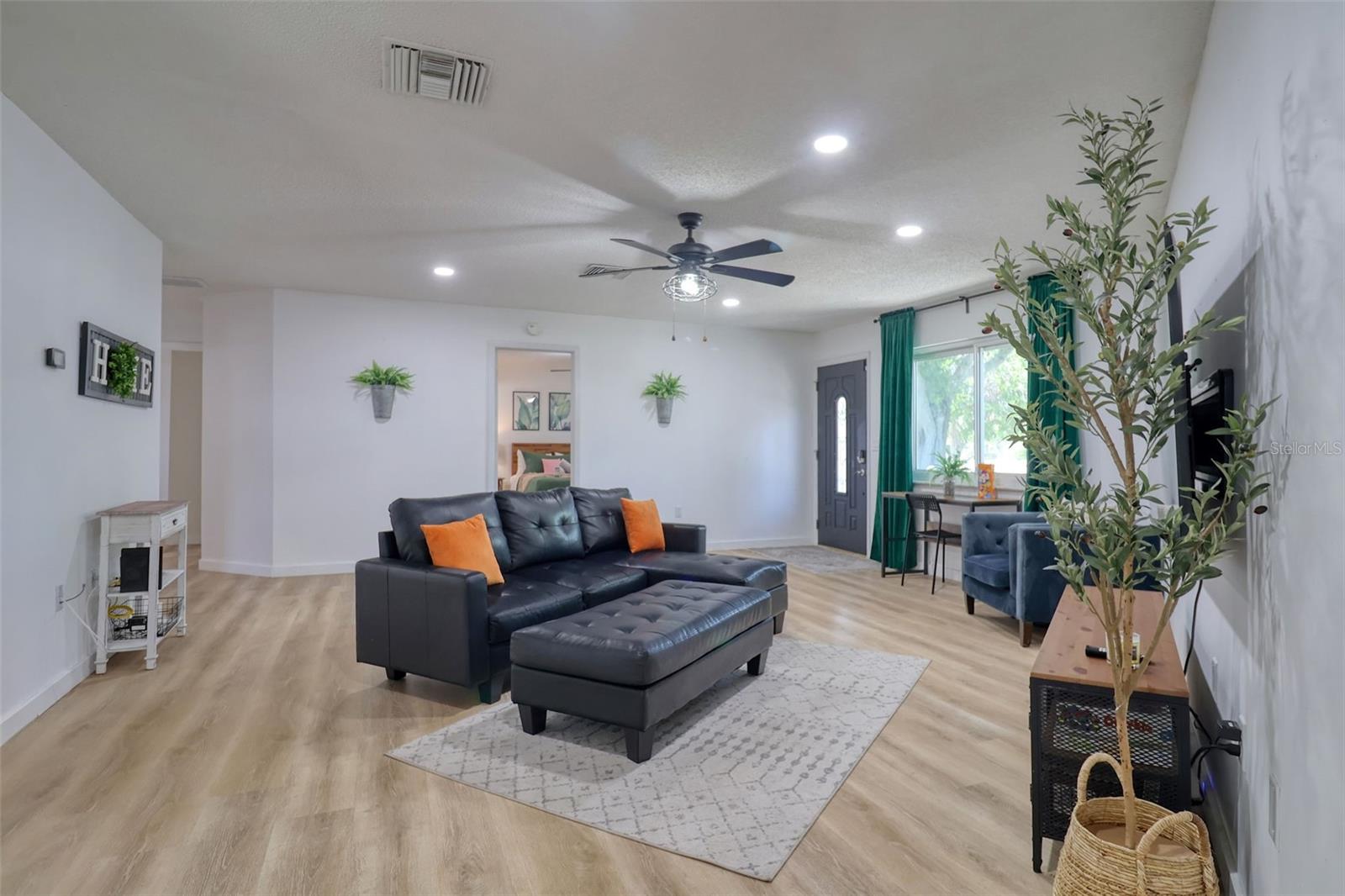 506 SUMMERWOOD COURT