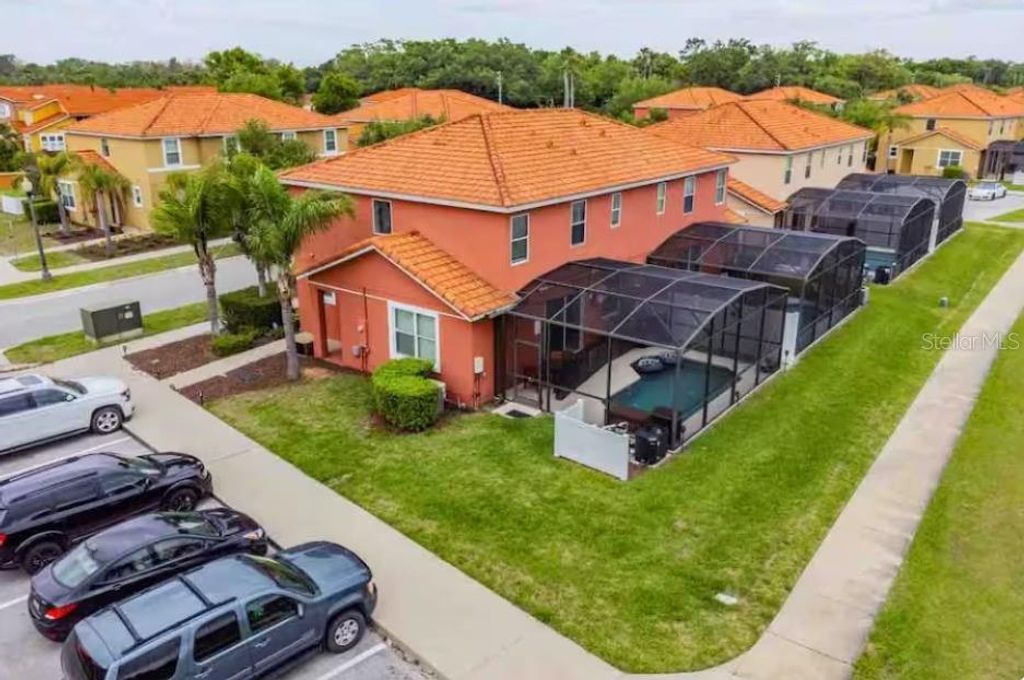 Photo of 471 Las Fuentes Drive, Kissimmee, FL 34746 (MLS # O6399892)