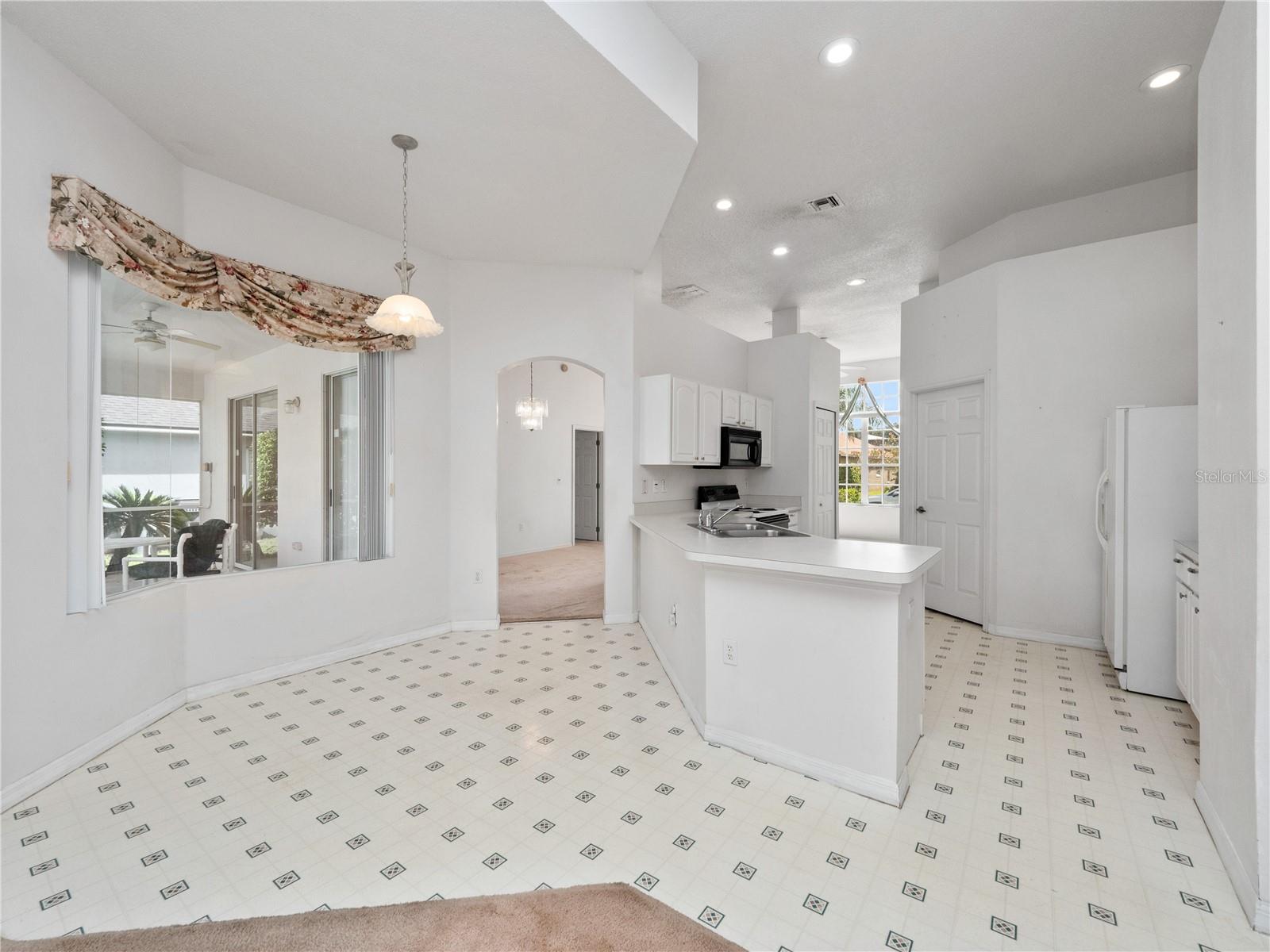 448 BUCKINGHAM CIRCLE