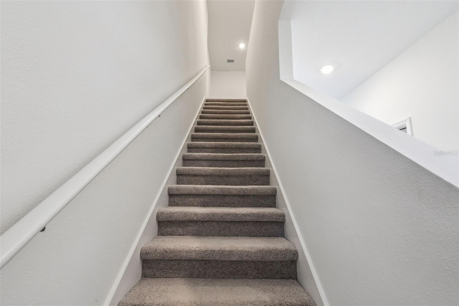 WATERSTONE - Residential Lease