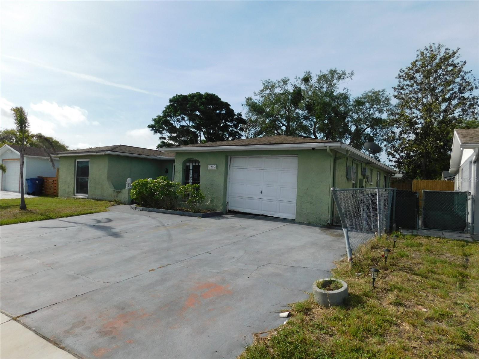 HOLIDAY LAKE ESTATES - Residential