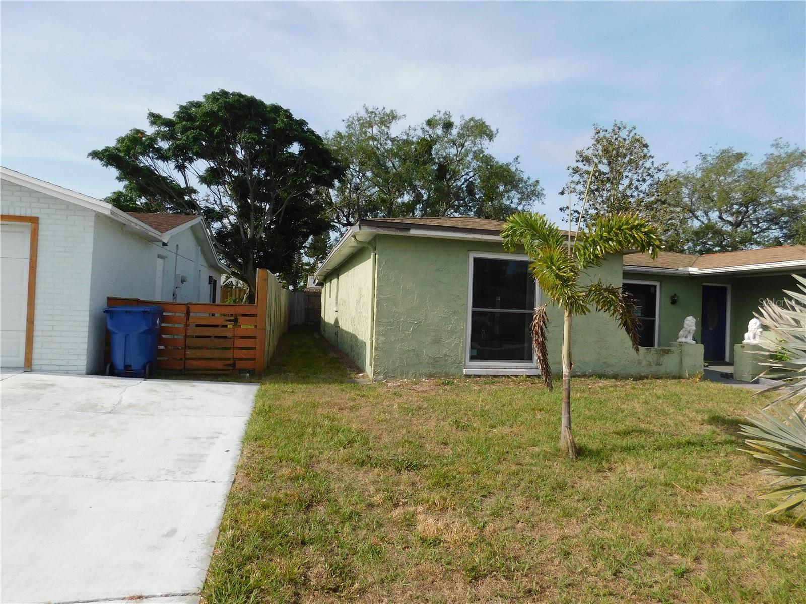 HOLIDAY LAKE ESTATES - Residential
