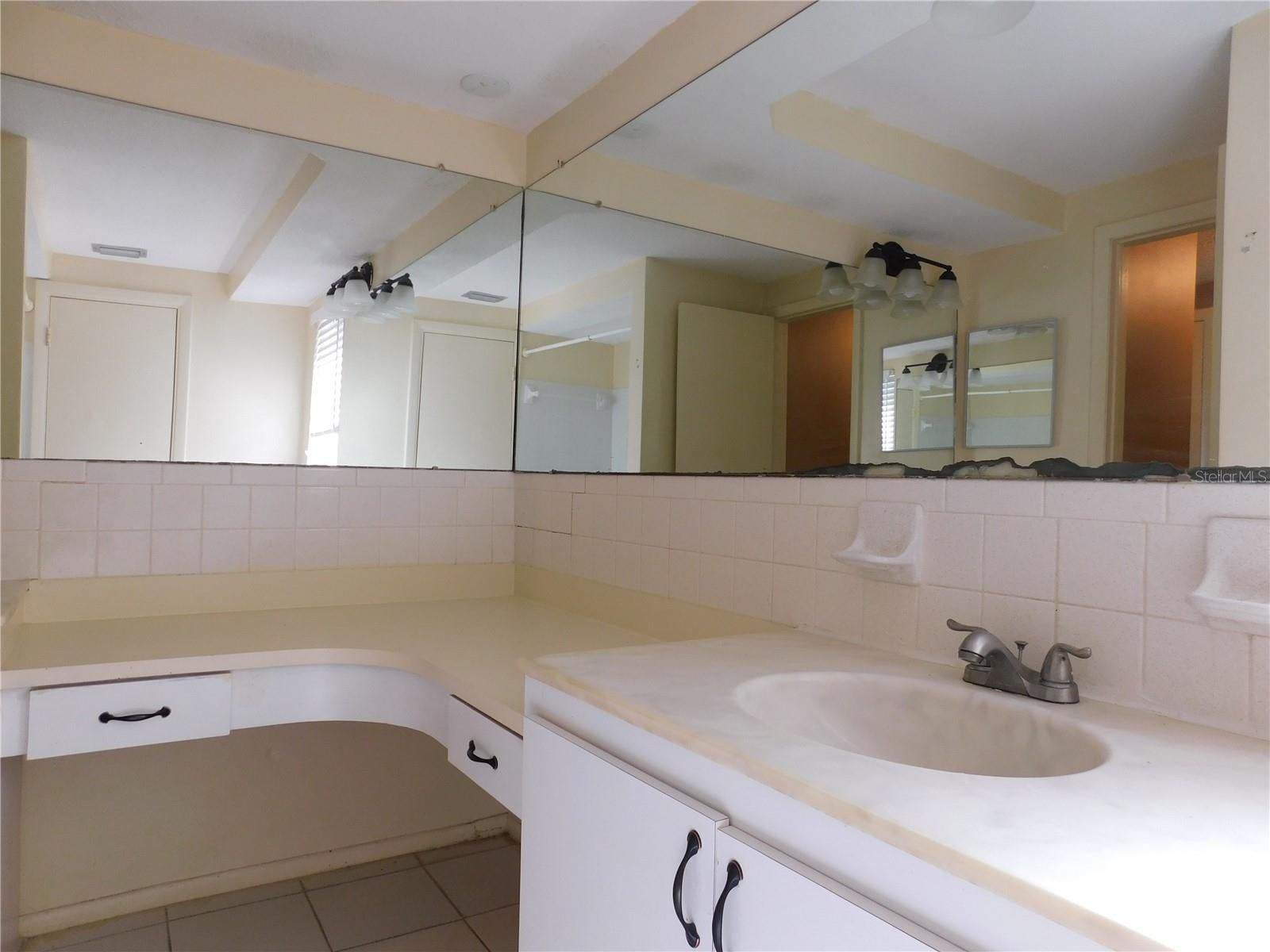 HOLIDAY LAKE ESTATES - Residential