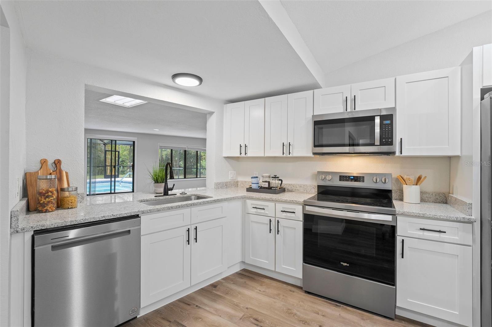 SHADY LAKE ESTATES - Residential