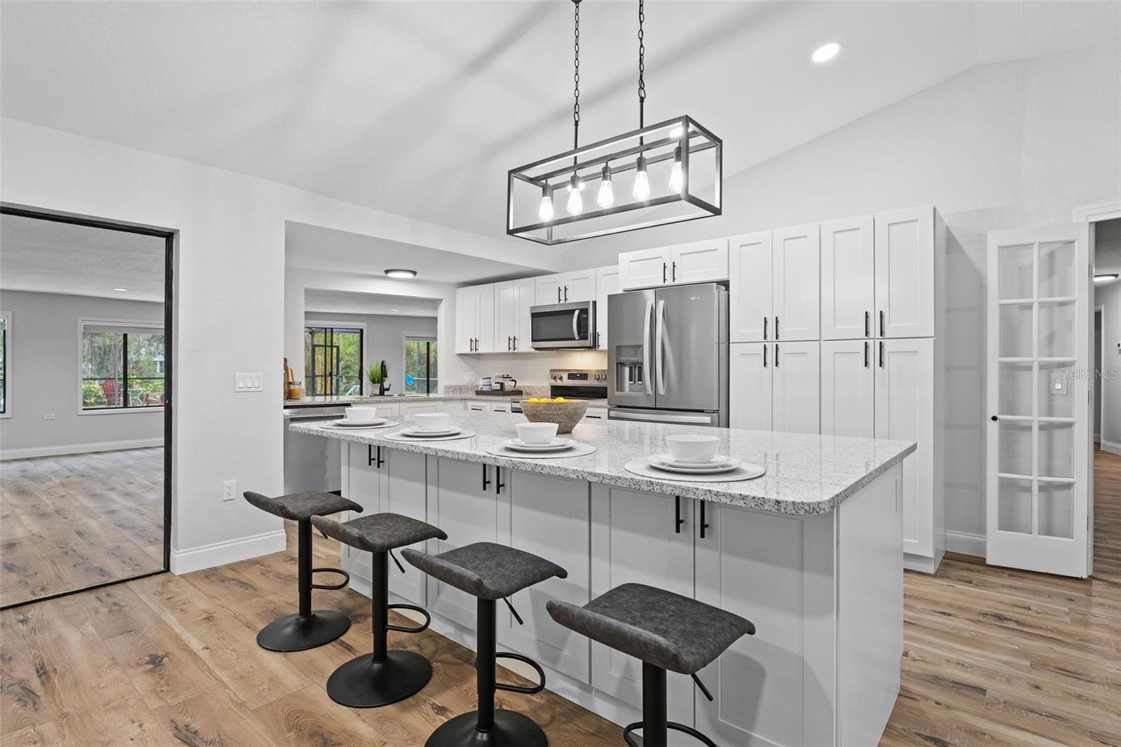 SHADY LAKE ESTATES - Residential