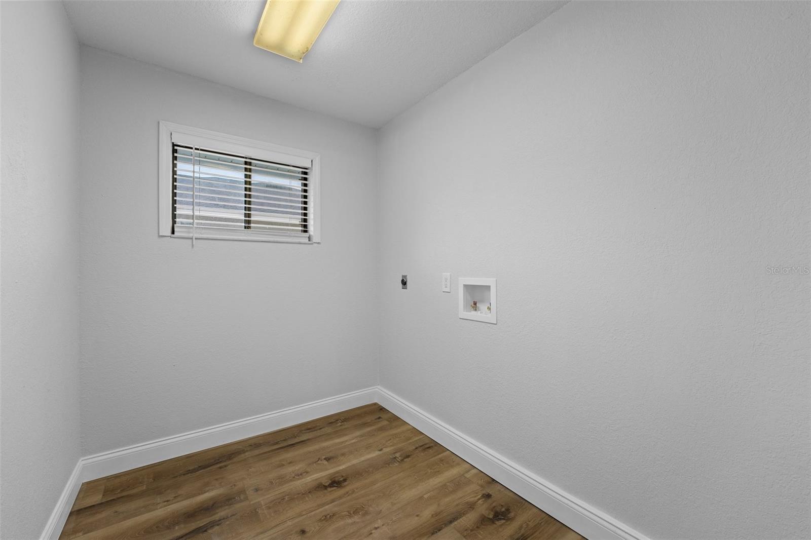 SHADY LAKE ESTATES - Residential