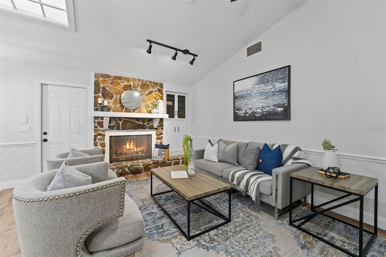 SHADY LAKE ESTATES - Residential