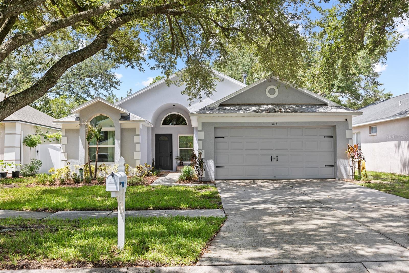 614 SOMERSTONE DRIVE