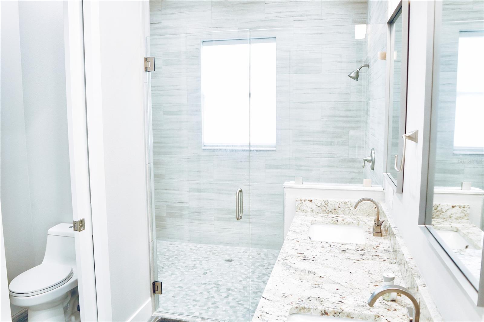 HIDDEN LAGOON PH II - Residential