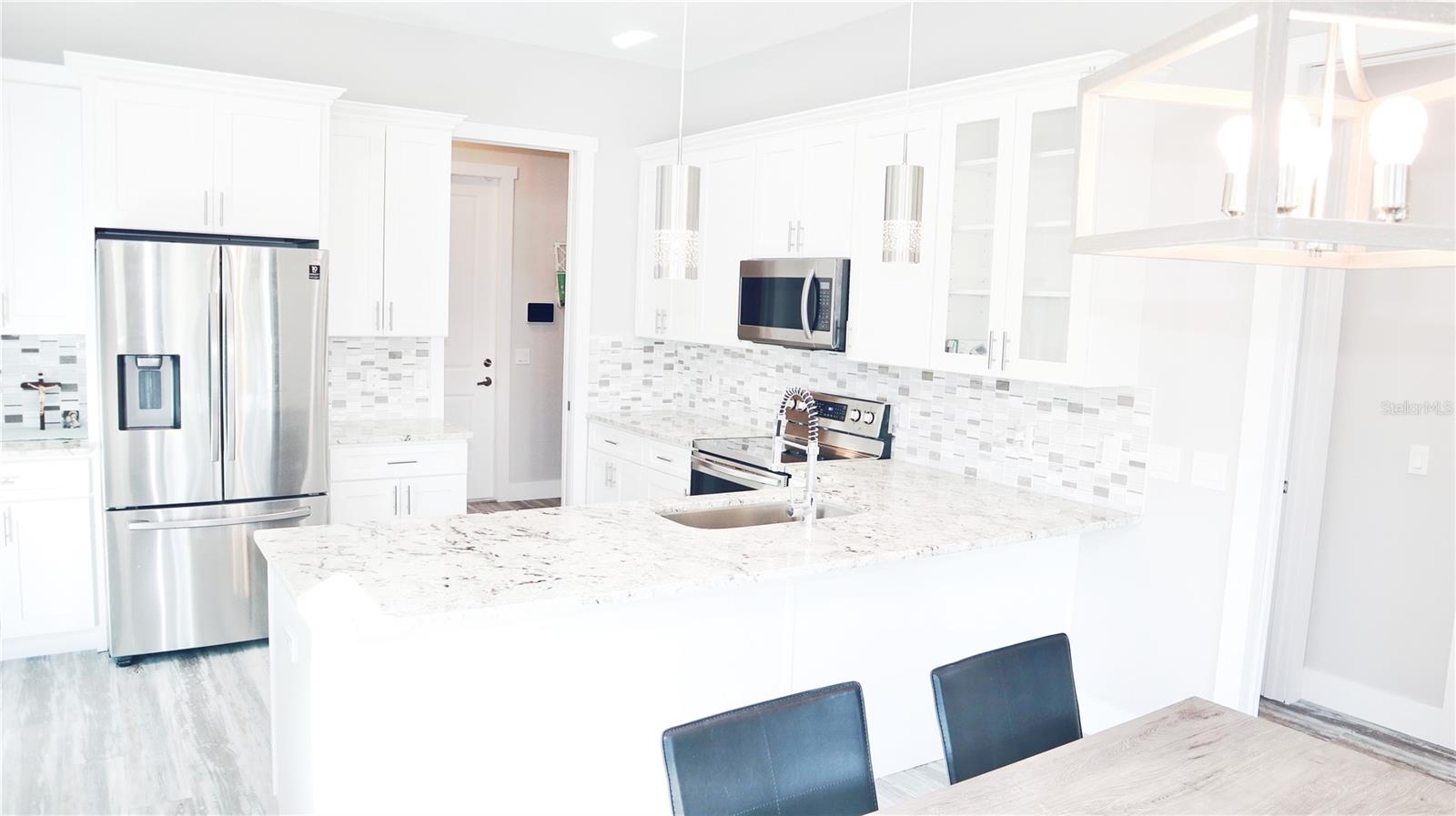 HIDDEN LAGOON PH II - Residential