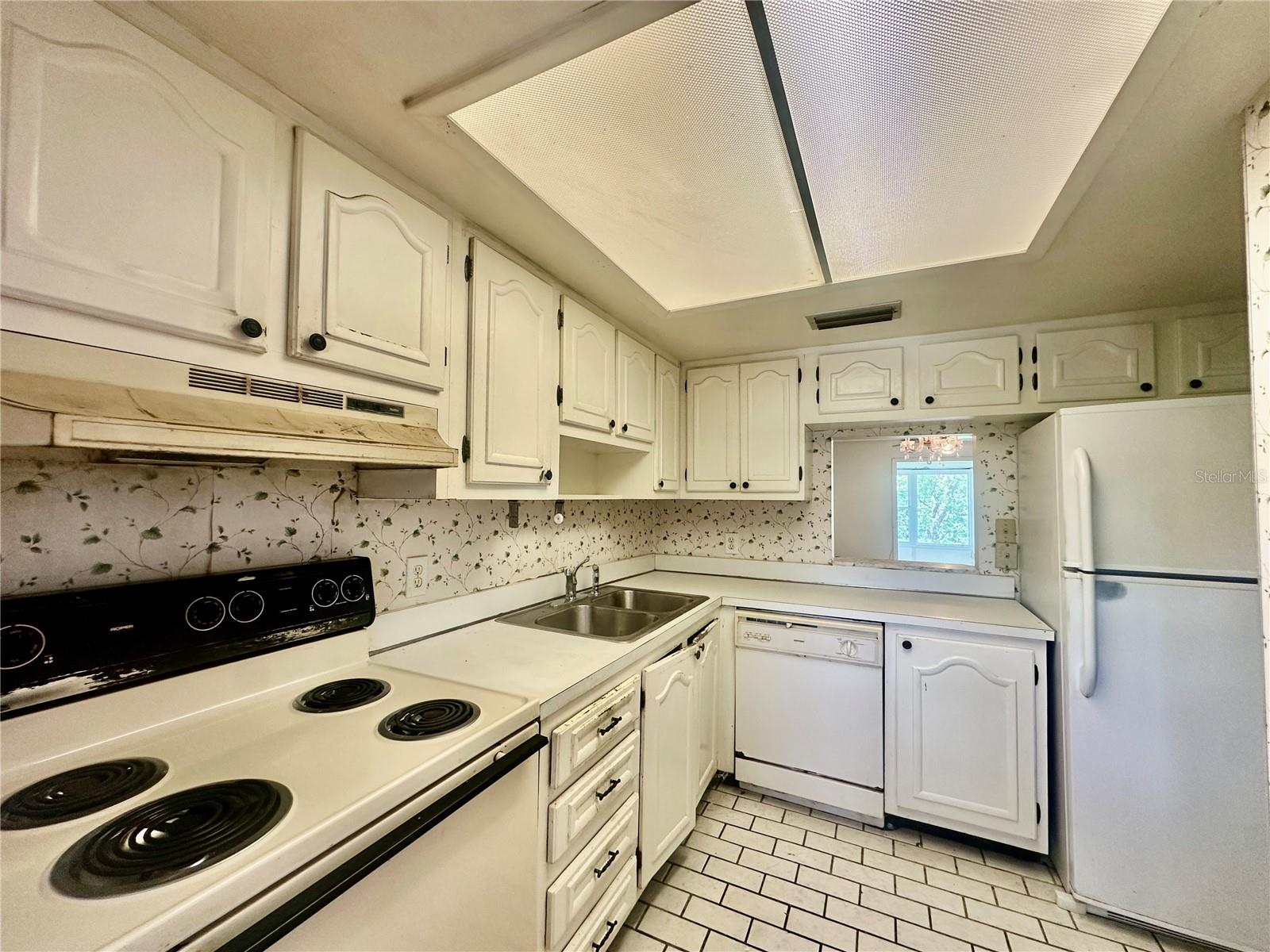 IMPERIAL HARBOURS PH I - Residential